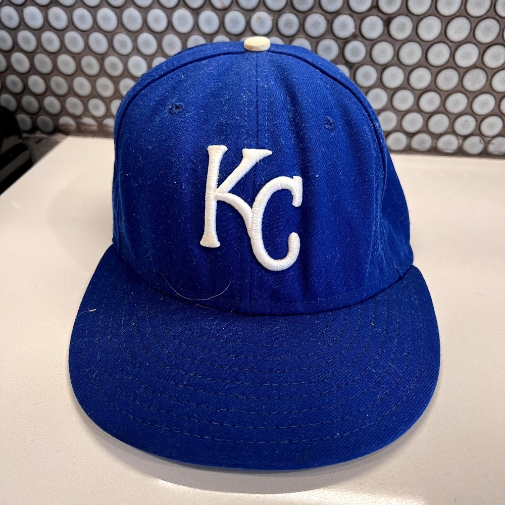 Kansas City Royals Cap‎ Hat New Era Ball Fitted 7 1/4 Baseball Black Blue